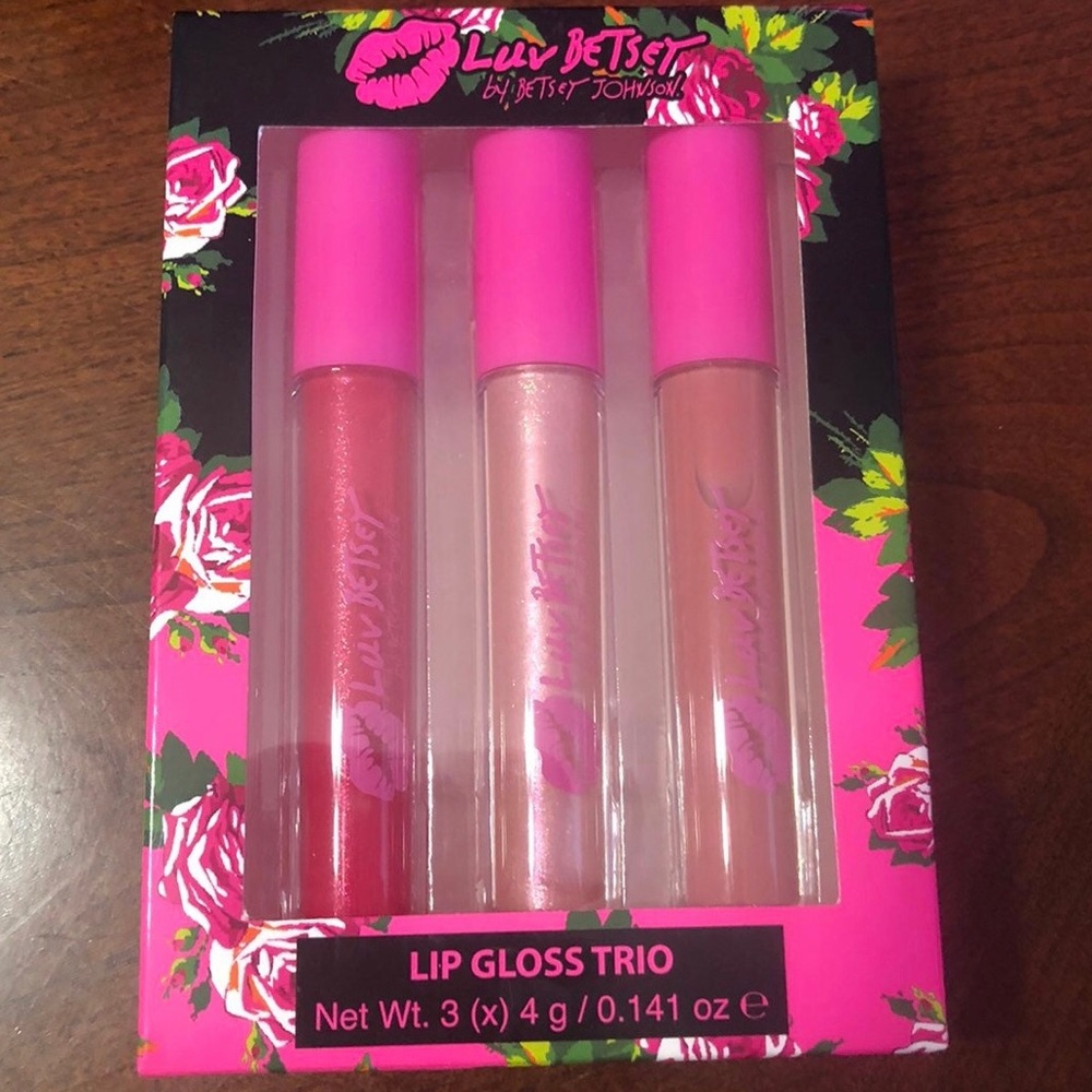 NIB Betsey Johnson Lip Gloss Trio